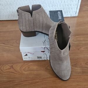 Kensie Taupe Ankle Booties